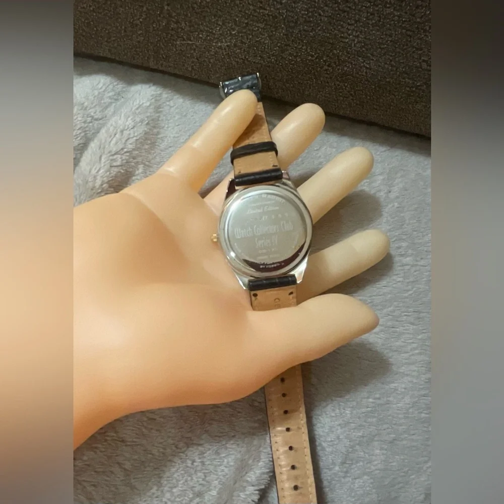 Fossil:Disney Store Roger Rabbit unisex vintage limited edition collectors watch